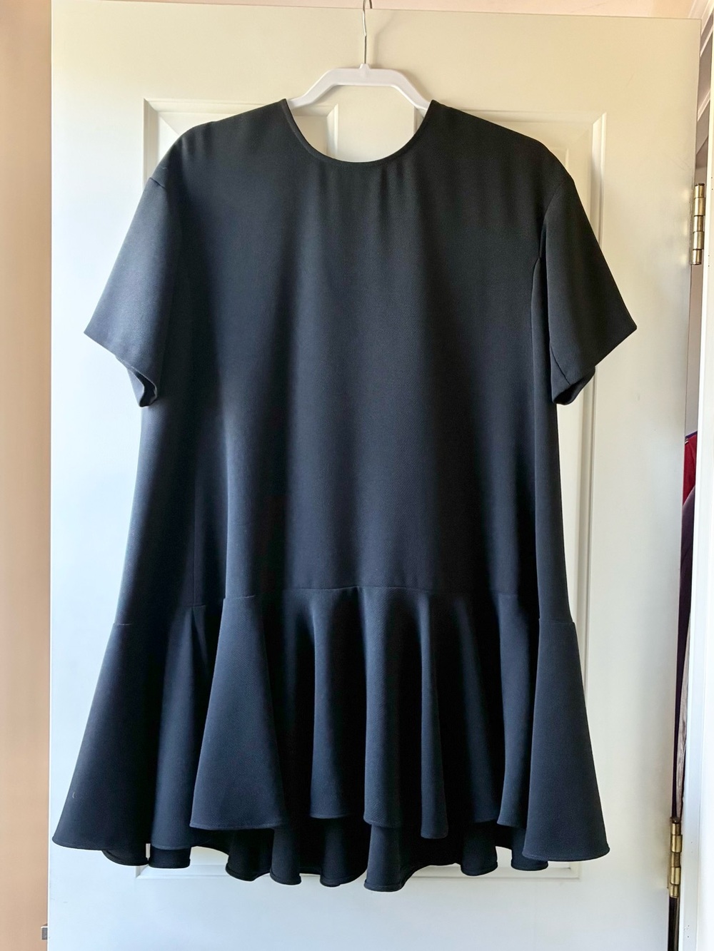 French Connection Dress Ruffle Hem Short Sleeve Black Size 6